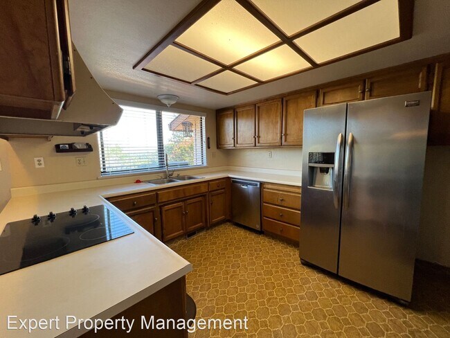 Building Photo - 2 br, 1 bath House - 3640 Buena Vista Dr.