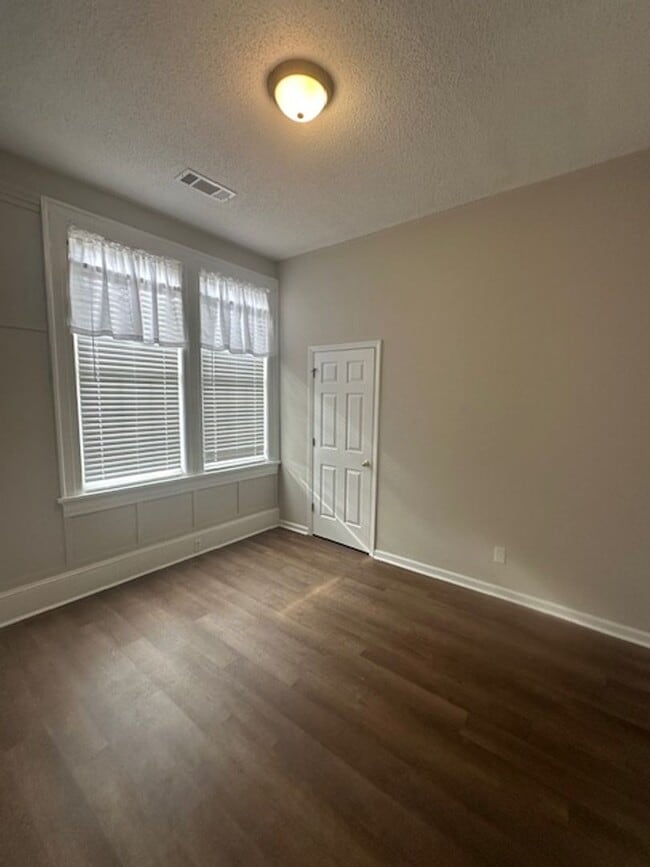 Building Photo - 1304 Drayton St