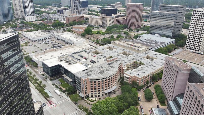 Building Photo - 1901 Post Oak Blvd