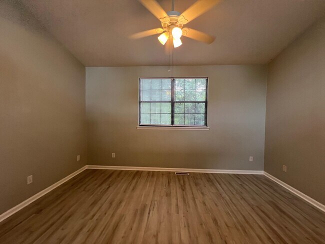Building Photo - 3427 Sedona Loop