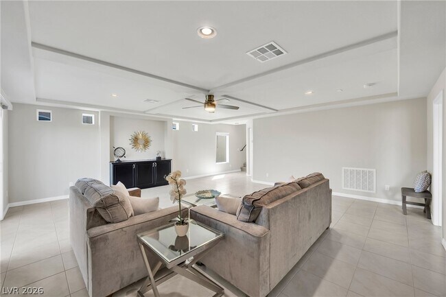 Building Photo - 9770 Hawk Crest St