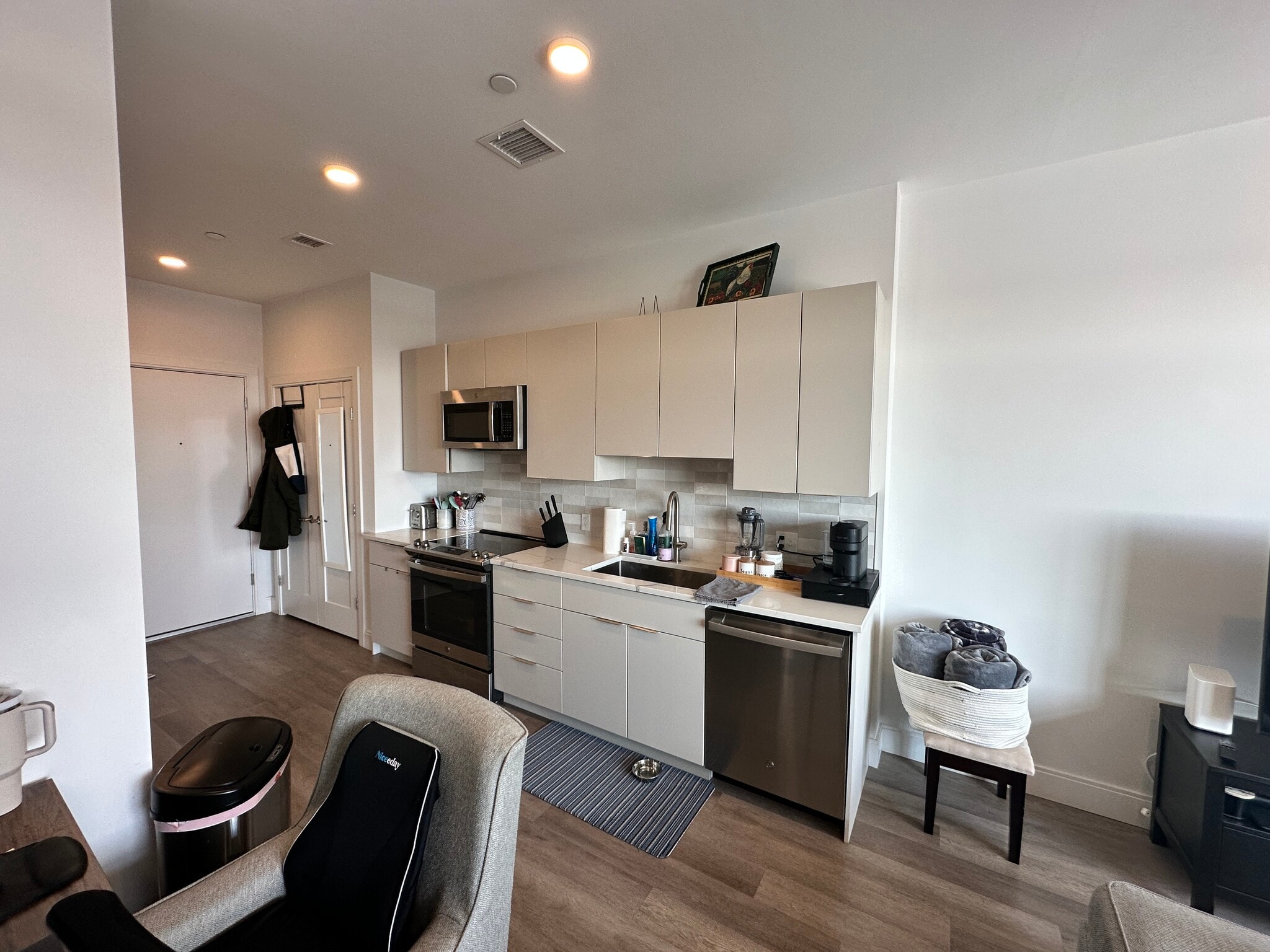 Building Photo - 951 Dorchester Ave