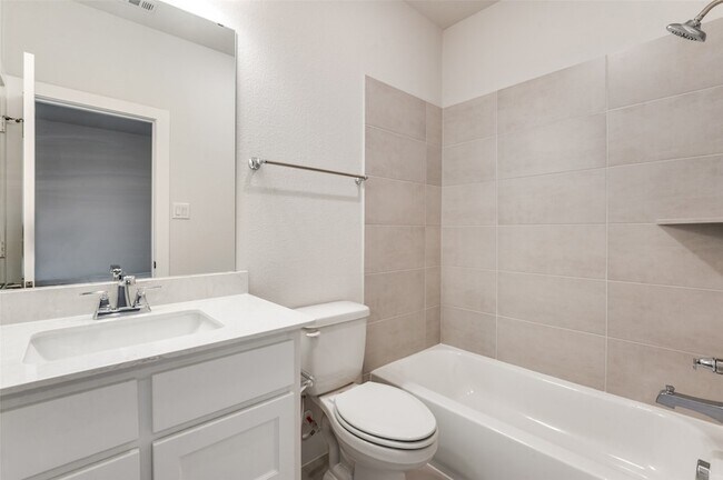 Building Photo - 3712 Connie Ln