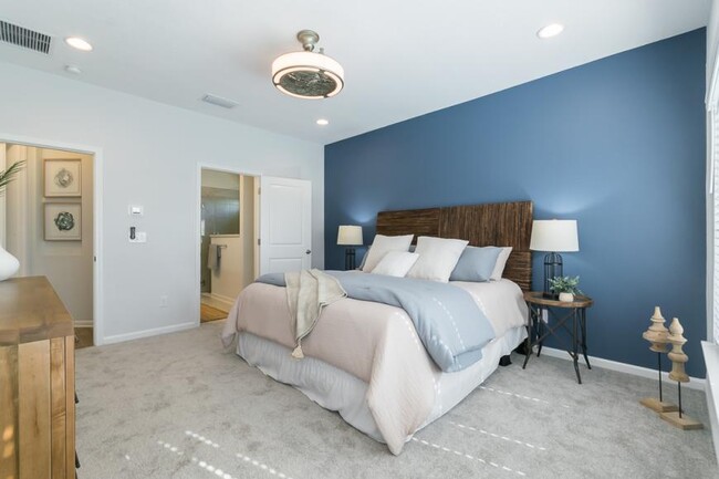 Building Photo - 4 bedroom in St. Augustine FL 32095