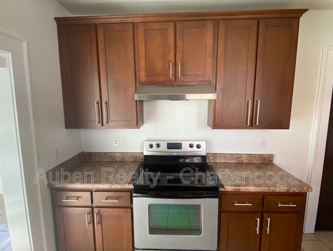 Building Photo - 3306 Montview Dr