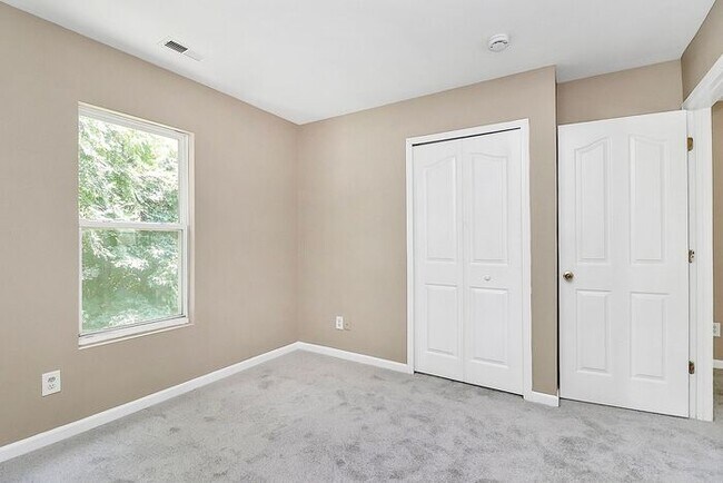 Building Photo - 4BD/2.5BA Home in Wallace Creek