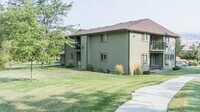 Building Photo - 553 Clay St