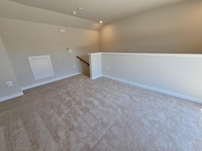 Building Photo - 13712 Cobble Lp