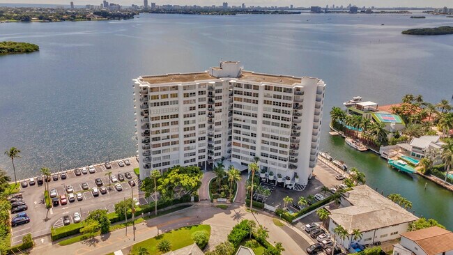 Building Photo - 11930 N Bayshore Dr