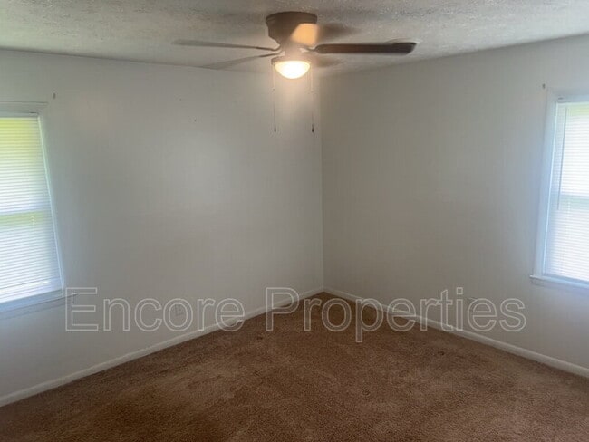 Building Photo - 4761 Butler Nursery Rd