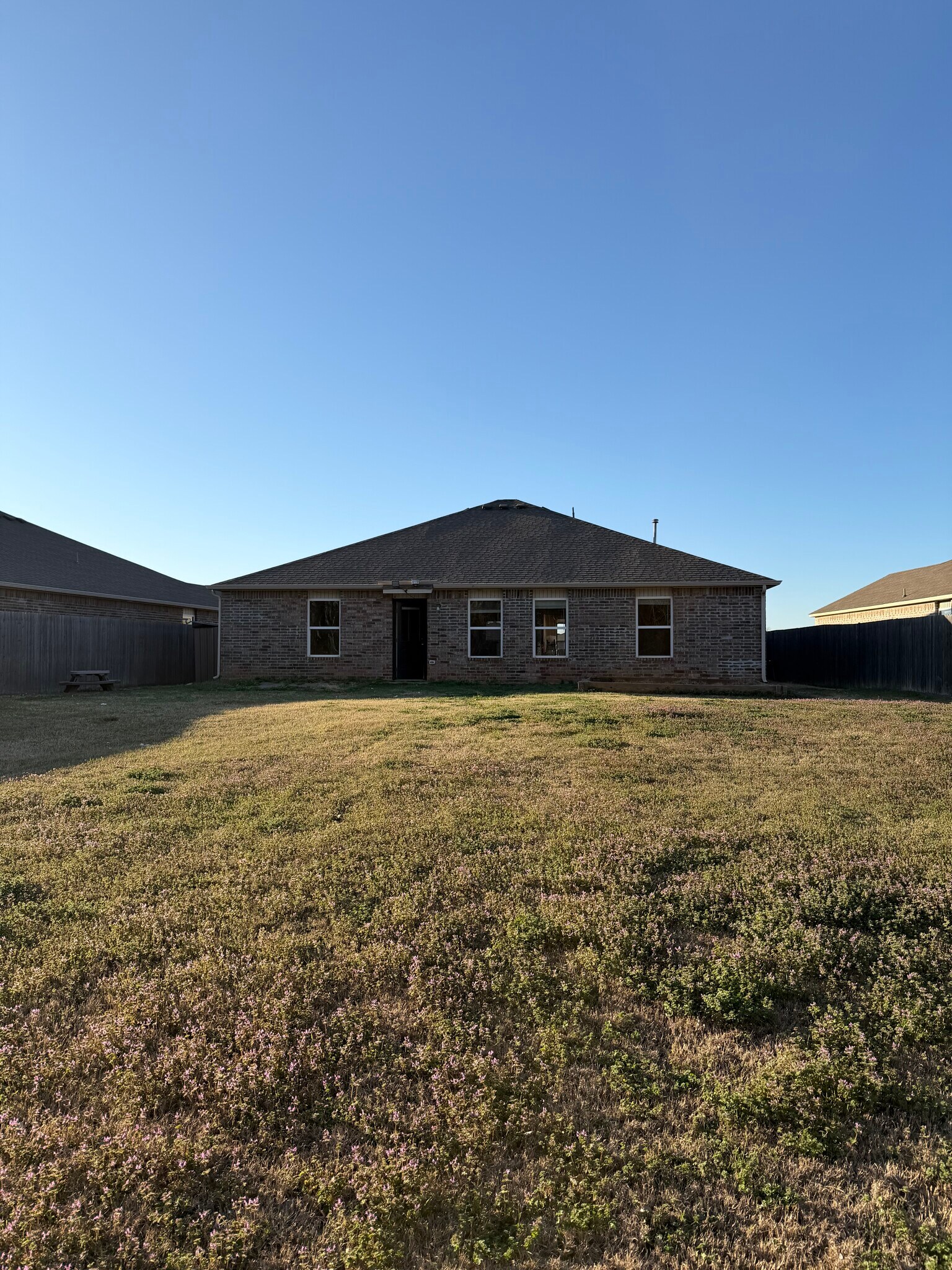 Building Photo - 10708 SW 23rd Pl