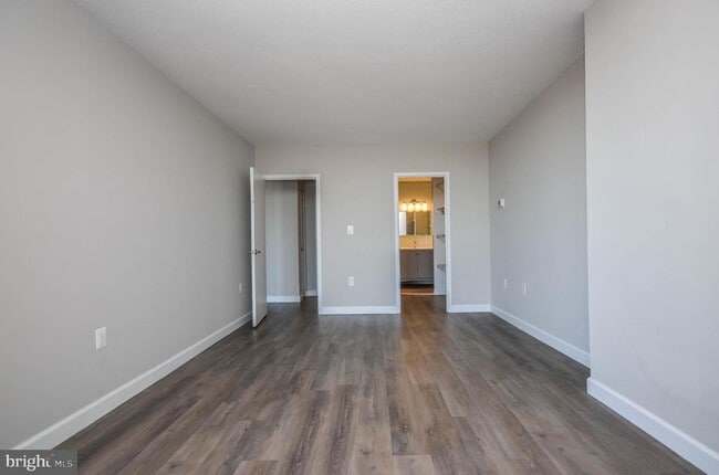 Building Photo - 4242 East-West Hwy