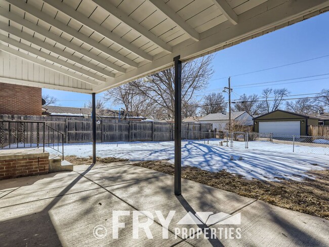 Building Photo - Great Remodel in Boston Heights