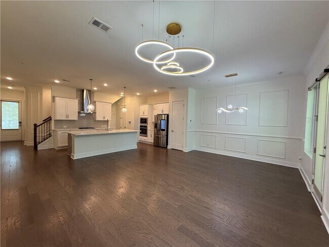 Building Photo - 1190 Harper Dr