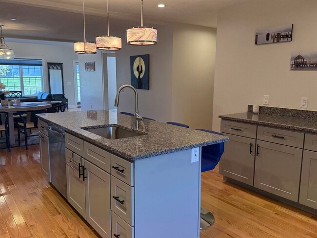 Building Photo - 114 Brook Hl