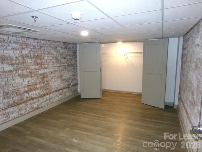 Building Photo - 197 N 2nd St