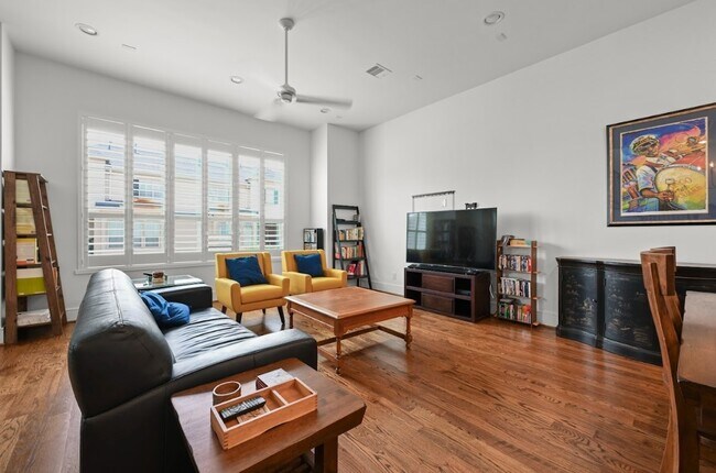 Building Photo - 804 Patterson St