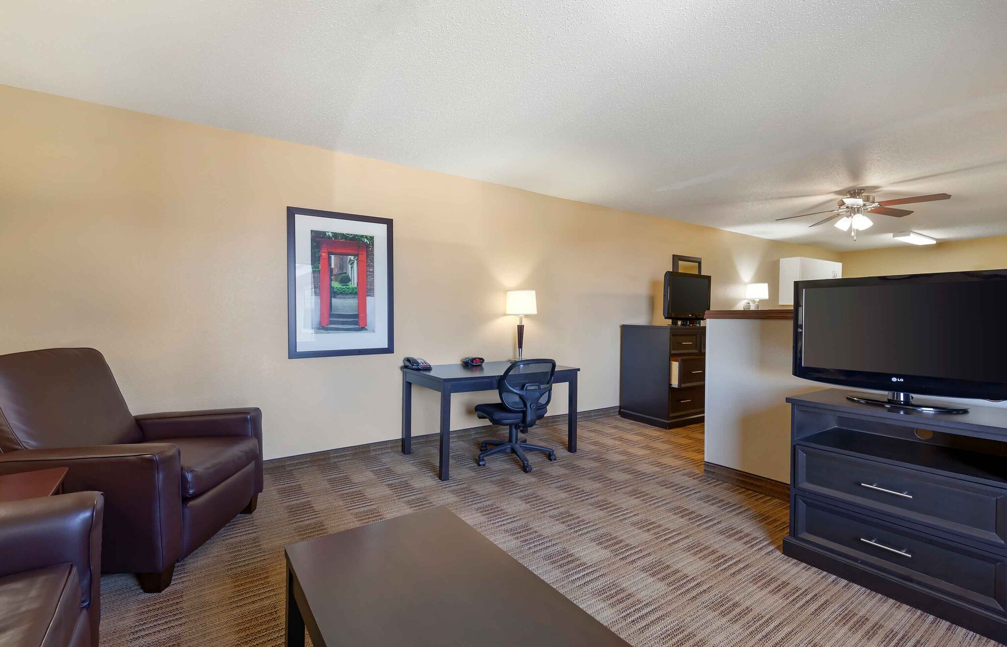 Building Photo - Furnished Studio-Madison - Junction Court