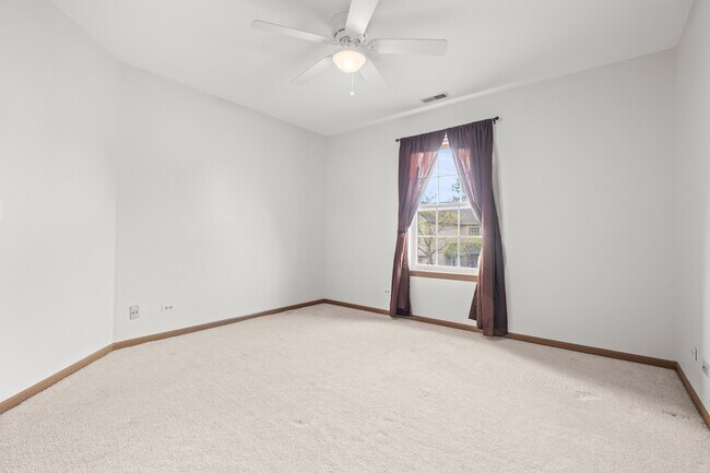 Building Photo - 7059 S Stratton Ln