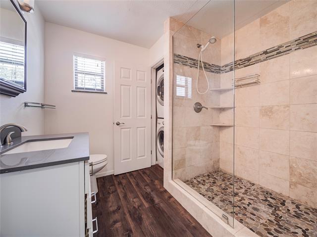 Building Photo - 5036 Lahoma St