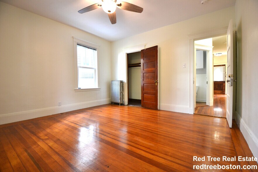 Building Photo - 82 Montebello Rd