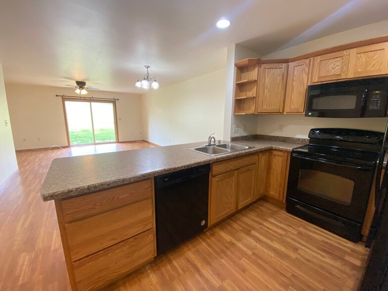 Building Photo - 478 Coronado Cir
