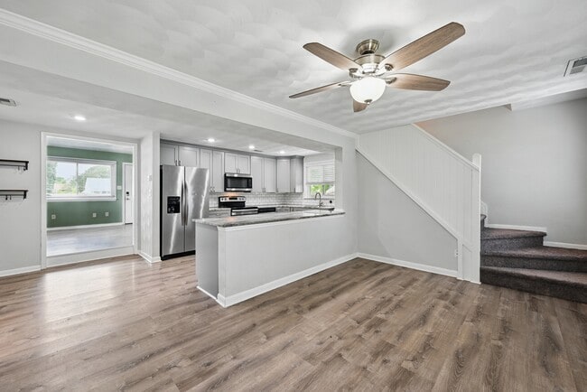 Building Photo - 3521 Brest Ave