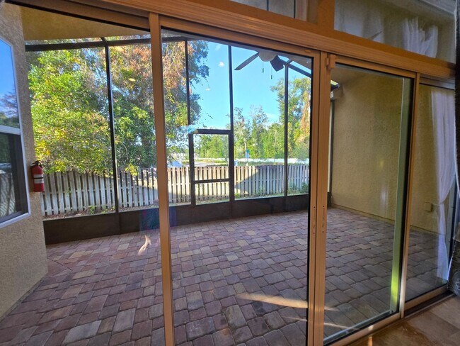 Building Photo - 5/3.5 Willow Oak Plantation