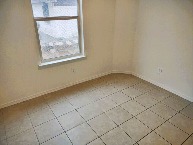 Building Photo - 9488 Landry McKee Ln