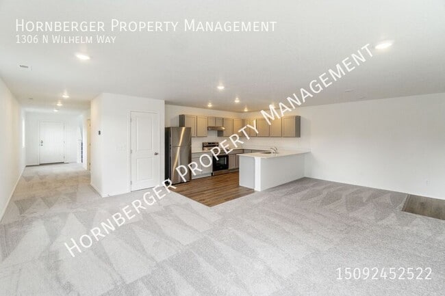 Building Photo - 1306 N Wilhelm Wy