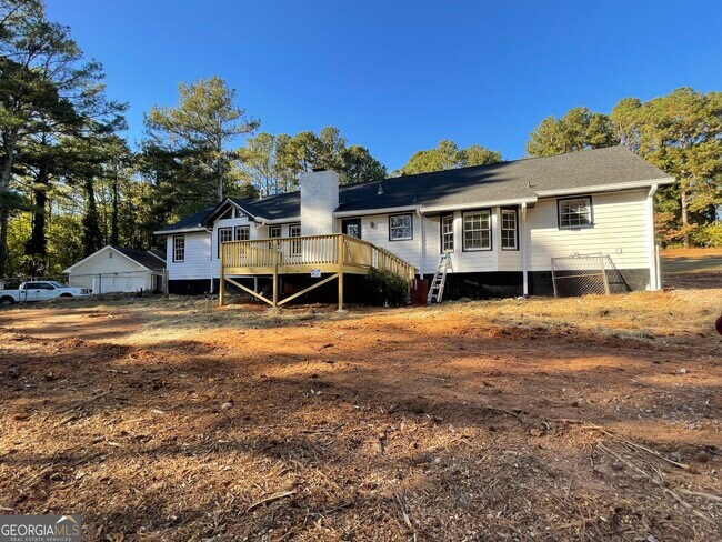 Building Photo - 505 Ironwood Ct SE