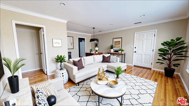 Primary Photo - 1754 Glendon Ave