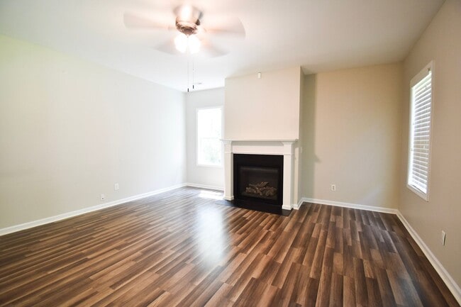 Building Photo - Coming Soon! 4 Bedroom 2.5 Bath