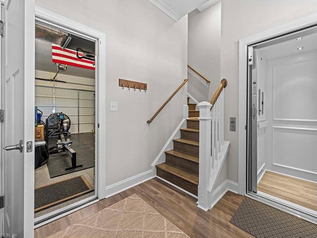 Building Photo - 9683 Shore Dr