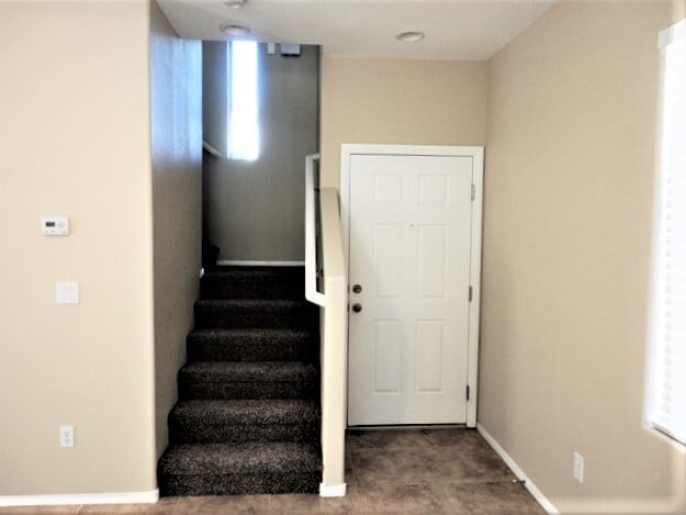 Building Photo - 681 Taliput Palm Pl