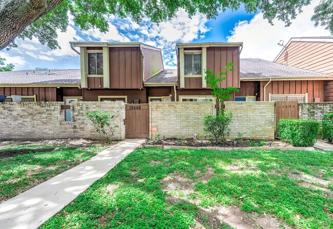 Building Photo - 12668 Newbrook Dr