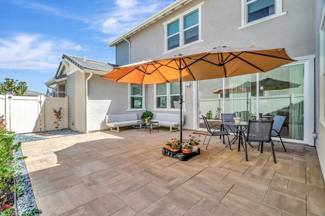 Building Photo - Amazing New Construction House!