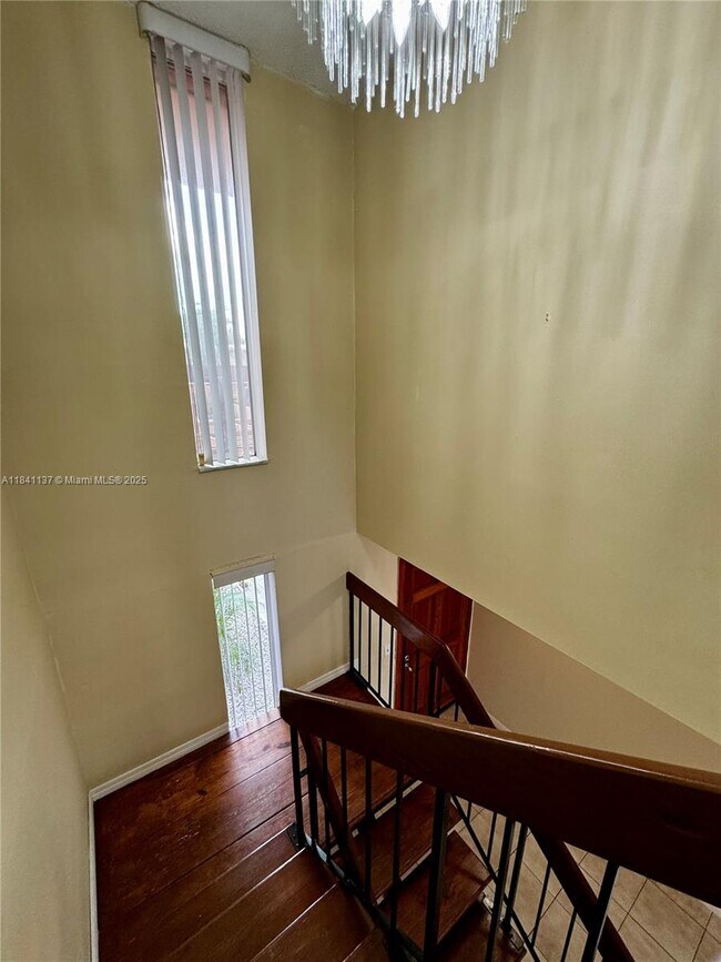 Building Photo - 6312 SW 139th Ct