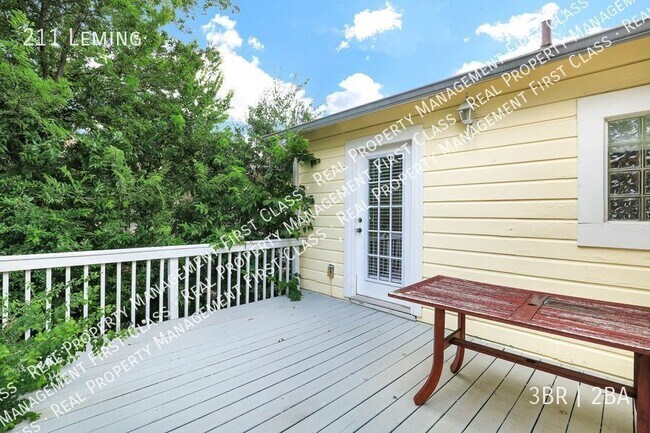 Building Photo - 211 Leming-
