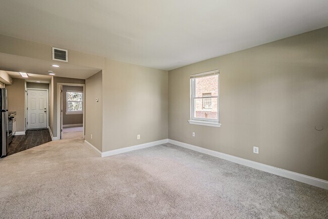 Building Photo - 2439 25th St SE