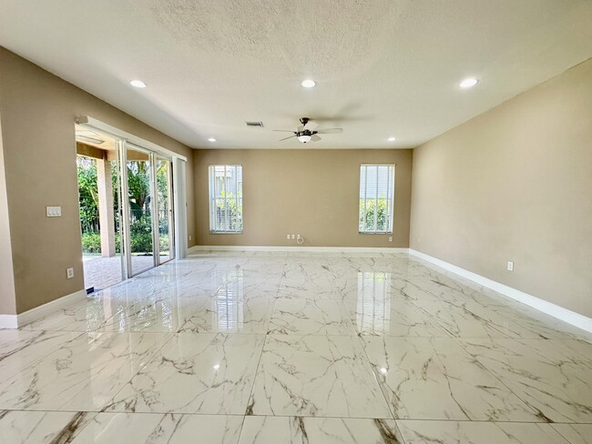 Building Photo - 11818 Preservation Ln