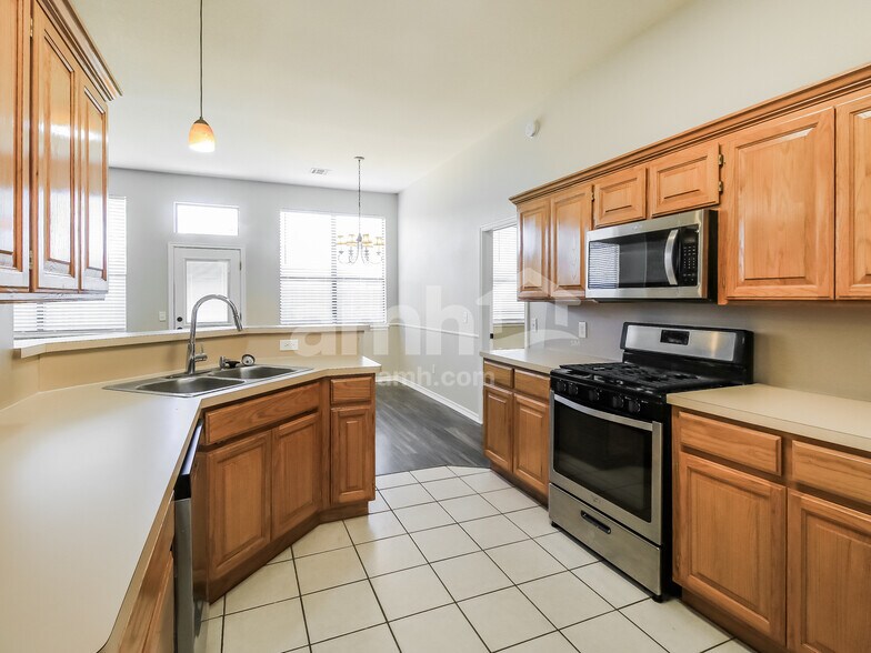 Building Photo - 3217 Bishop Rock Pl