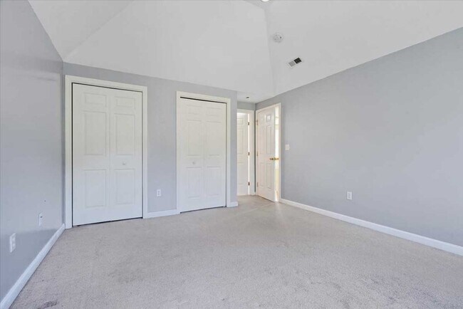Building Photo - 89 Boulder Hill Dr