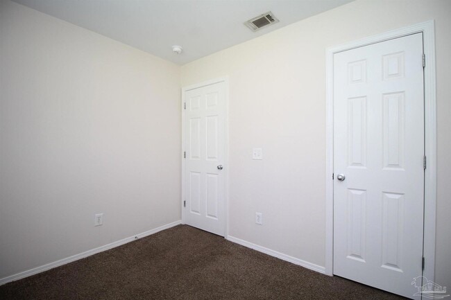 Building Photo - 6954 Woodley Dr