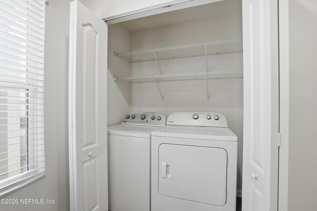 Building Photo - 377 Aralia Ln