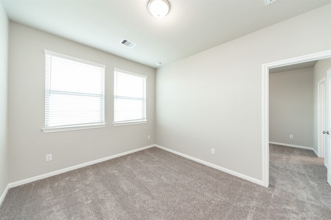 Building Photo - 5131 Pr Ter Ln