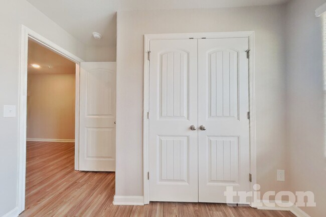 Building Photo - 4605 Hazelburn Dr