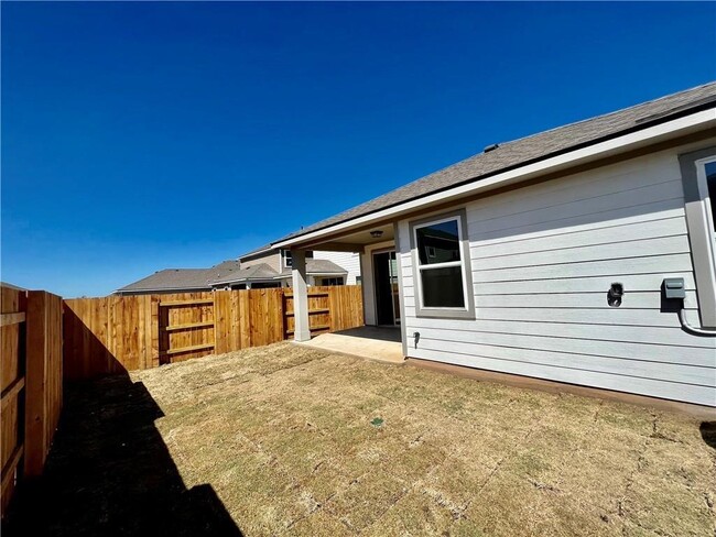 Building Photo - 161 Fluttermill Loop