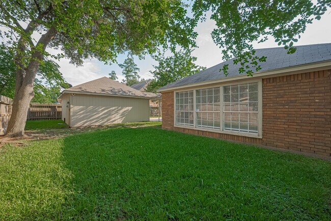 Building Photo - 19722 Pioneer Ct