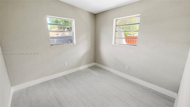 Building Photo - 1557 NW 66th St